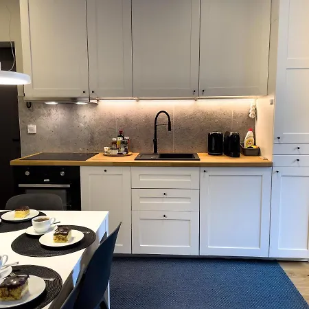 Urban No 3a, Free Private Parking, Self Check-in Chorzów