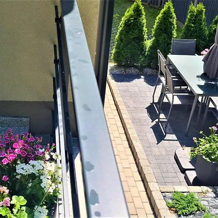 Urban Apartments Studio No 3A - Air Condition - Garden - Free Parking * Chorzów