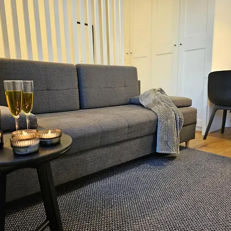 Apartment Urban No 3a, Free Private Parking, Self Check-in Chorzow